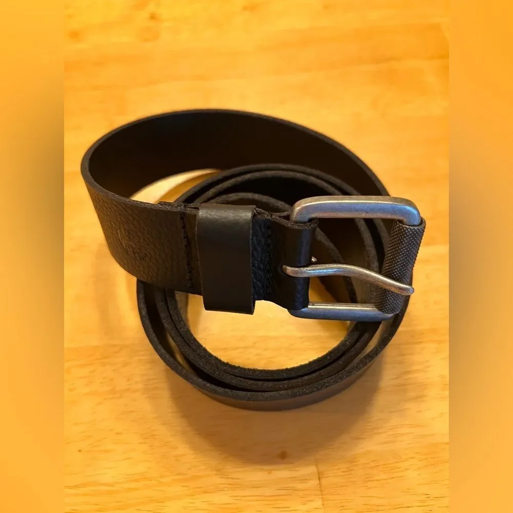 Men's Black Leather Belt NWOT XL 42-44 black silvertone pebbled leather rustic